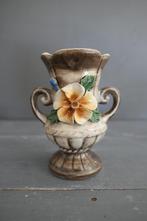 Schattig antiek Capodimonte vaasje vaas made in Italy, Verzenden