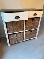 Handig wit opbergkastje met manden – netjes uit het zicht, Huis en Inrichting, Kasten | Dressoirs, Gebruikt, 50 tot 100 cm, 25 tot 50 cm