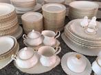 Royal albert VAL DOR WIT MET GOUD SERVIES💛⭐️🤍💛⭐️🤍, Ophalen, Zo goed als nieuw
