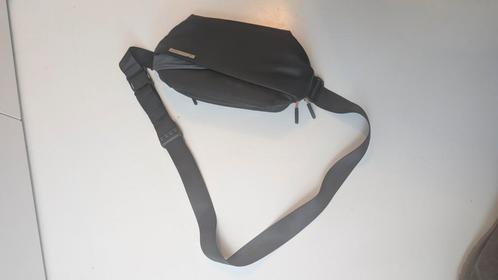 Inateck crossbody sling bag, Sieraden, Tassen en Uiterlijk, Tassen | Schoudertassen, Zo goed als nieuw, Overige merken, Zwart