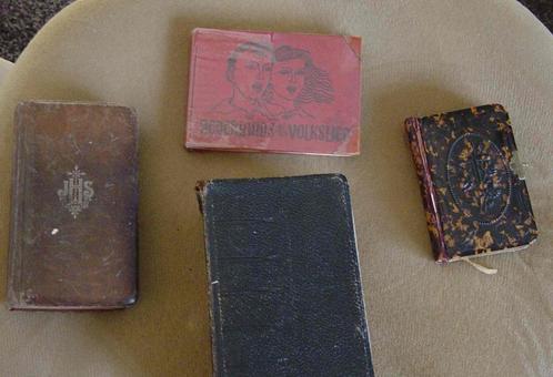 Oude religieuze boeken en volksliederen en meer, Boeken, Godsdienst en Theologie, Gelezen, Ophalen