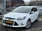 Ford Focus Wagon 1.0 EcoBoost Titanium | Trekhaak | Navigati, Euro 5, Gebruikt, Zwart, Wit