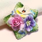 Engelse vintage broche porselein bloemen boeket jaren '50, Sieraden, Tassen en Uiterlijk, Broches, Overige materialen, Gebruikt