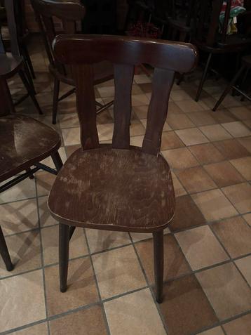 Partij Houten Caféstoelen - 90 Stuks beschikbaar voor biedingen
