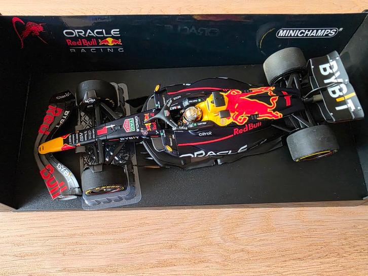 RB18 Verstappen Abu Dhabi 2022 1:18 wereldkampioen, Hobby en Vrije tijd, Modelauto's | 1:18, Nieuw, Auto, MiniChamps, Ophalen