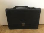 Mooie zwarte leren damestas of laptoptas, Computers en Software, Laptoptassen, Ophalen, 17 inch of meer, Zo goed als nieuw, Aktetas