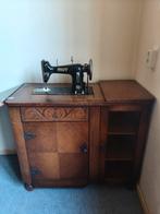 Antieke Pfaff naaimachine met kastje, Ophalen
