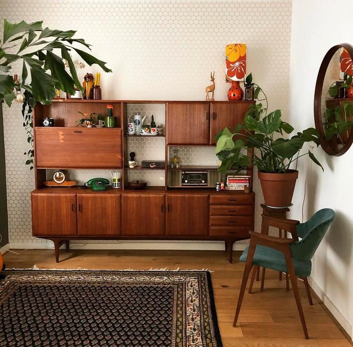 Vintage highboard. Kast. Jaren ‘60/‘70, Huis en Inrichting, Kasten | Wandmeubels, Gebruikt, 150 tot 200 cm, 200 tot 250 cm, 25 tot 50 cm