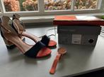 Bijpassende set: Schoenen, tasje en horloge, Ophalen of Verzenden, Zo goed als nieuw, Oranje, Avondtasje