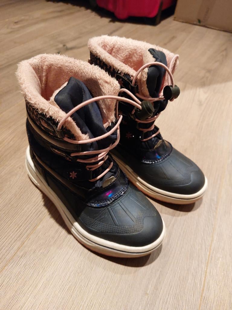 Snowboots maat 30, Ophalen, Zo goed als nieuw