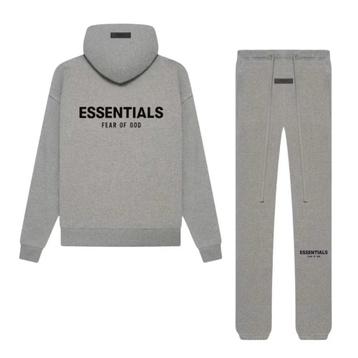 Essentials fear of god beschikbaar voor biedingen