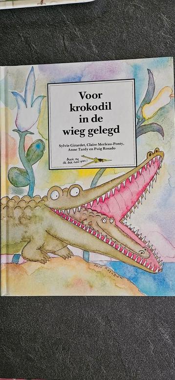 voor krokodil in de wieg gelegd  beschikbaar voor biedingen