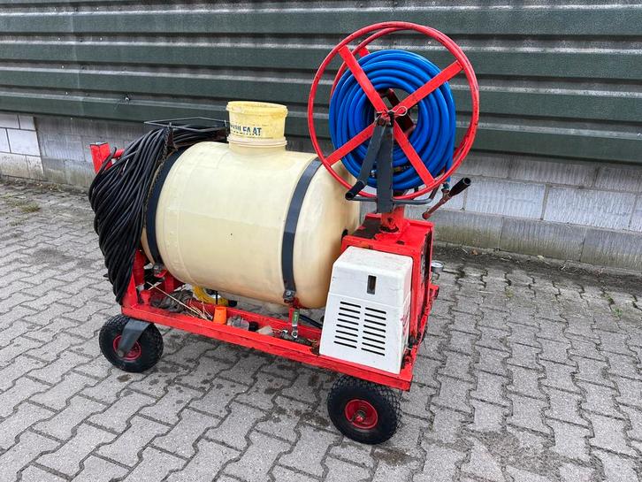 Motorvat spuit 400v 200 liter met haspel., Tuin en Terras, Hand-tuingereedschap, Zo goed als nieuw, Overige soorten, Ophalen