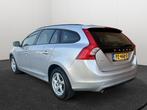 Volvo V60 2.0 D3 Momentum Automaat Clima Stoelverwarming Nav, 12 maanden, Stof, Gebruikt, Euro 6