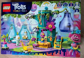 LEGO 41255 Trolls feest in Trol dorp beschikbaar voor biedingen