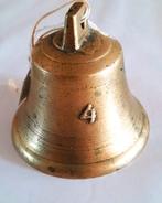 Messing bel nummer 4, Ophalen