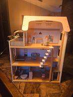 Poppenhuis met wat spulletjes, Ophalen, Zo goed als nieuw, Poppenhuis