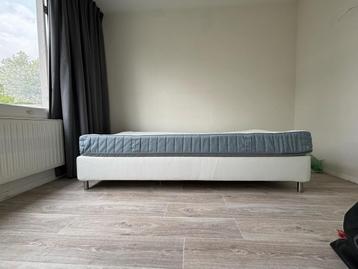 singel bed