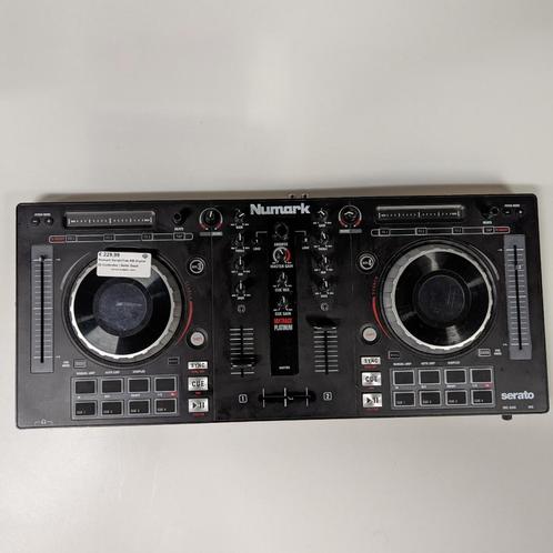 Numark SeratoTrak-RB Digital Dj Controller | Nette Staat, Muziek en Instrumenten, Dj-sets en Draaitafels, Zo goed als nieuw