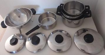 pannenset en vergiet steelpan  beschikbaar voor biedingen