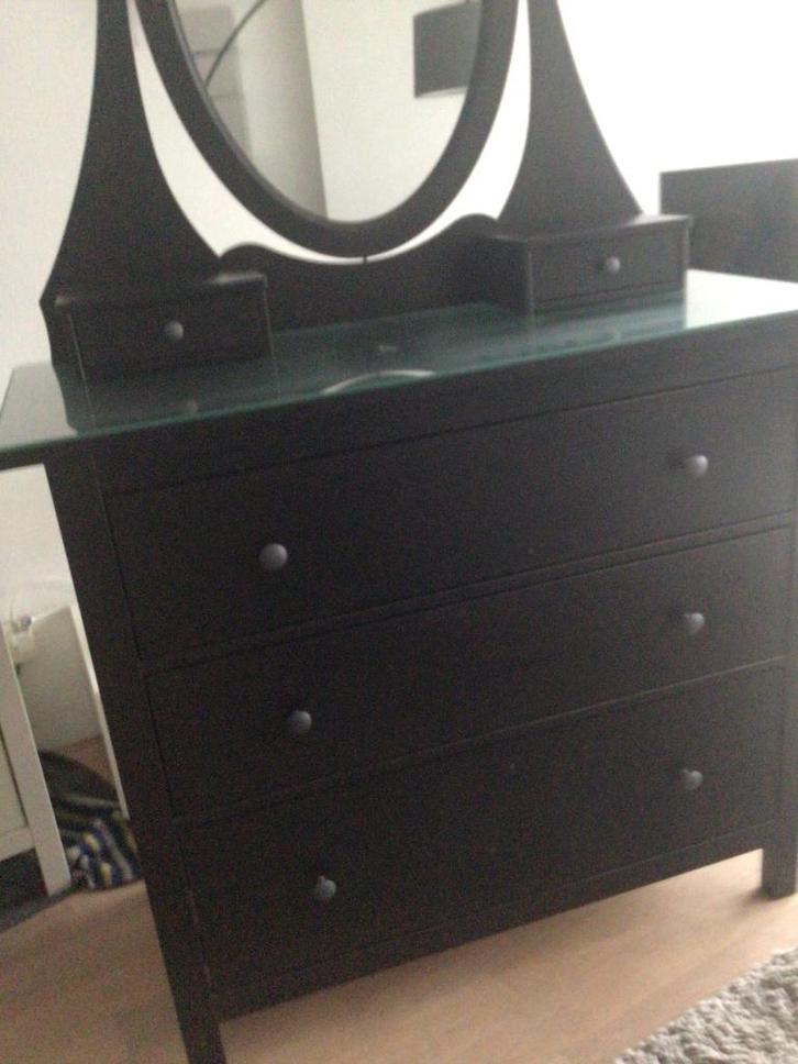 Hemnes. Ikea Prachtige kaptafel , commode ladekast, Huis en Inrichting, Kasten | Ladekasten, Zo goed als nieuw, Minder dan 100 cm