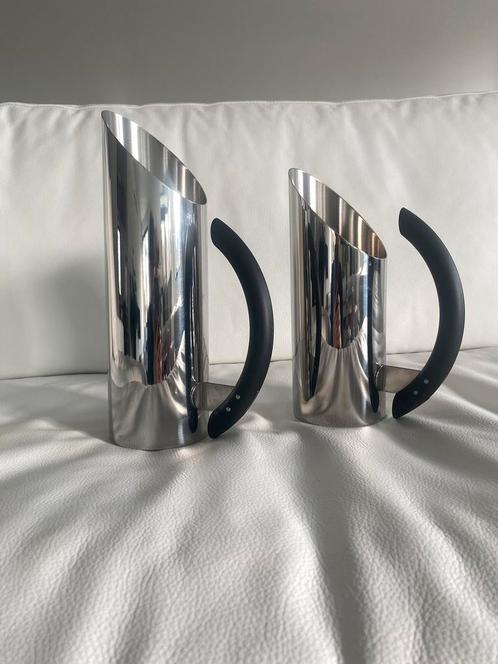 Karaf/pitcher Alessi Tua 2 stuks ZGAN, Huis en Inrichting, Keuken | Servies, Zo goed als nieuw, Schaal of Schalen, Overige stijlen