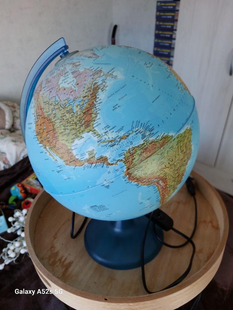 Wereld bol., Kinderen en Baby's, Speelgoed | Educatief en Creatief, Ophalen, Met licht