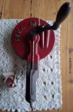 Oude brocante grote GEKA snijbonenmolen, Ophalen of Verzenden