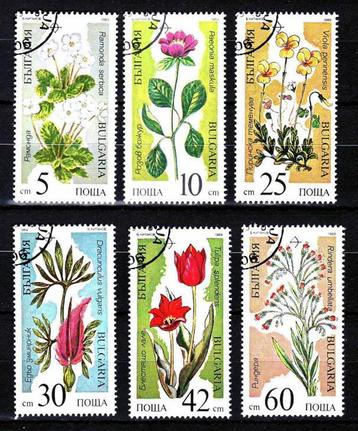 Bulgarije Bloemen 3735 serie beschikbaar voor biedingen