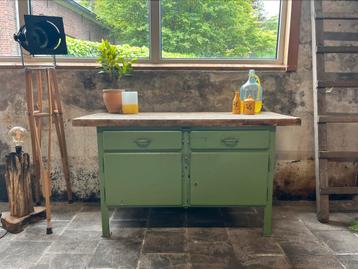 Werk in Stijl met Deze Groene Blikvanger beschikbaar voor biedingen