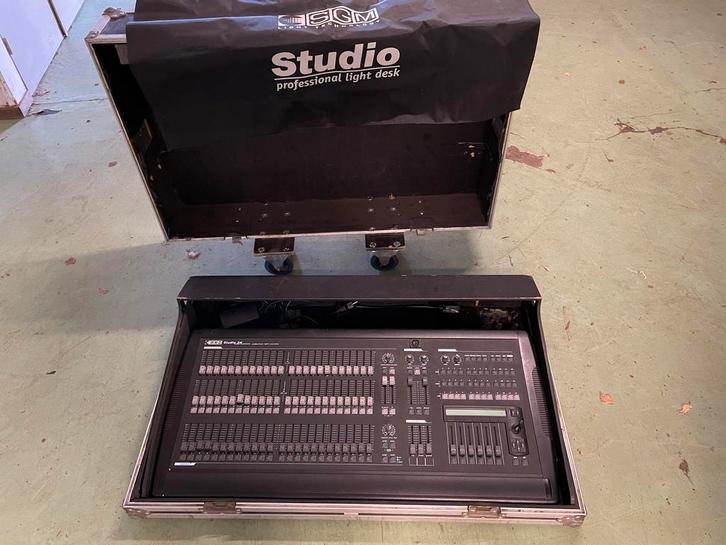SGM Studio 24 DMX Lichttafel in Case, Muziek en Instrumenten, Licht en Laser, Gebruikt, Ophalen of Verzenden