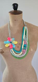 Te koop leuke ketting met zomerse kleuren., Overige materialen, Verstelbaar, Overige kleuren, Ophalen of Verzenden