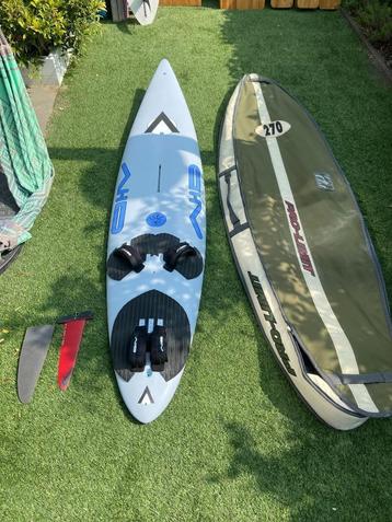 AHD Free 267 – carbon sandwich windsurfboard – met Pro Limit beschikbaar voor biedingen
