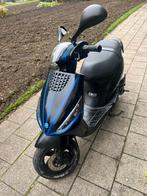 Piaggio zip uit 2013 goeie staten, Fietsen en Brommers, Scooters | Piaggio, Ophalen of Verzenden, Zo goed als nieuw, Benzine, Zip
