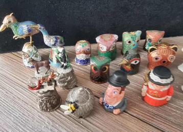 Vintage lot 15 vingerhoeden beschikbaar voor biedingen