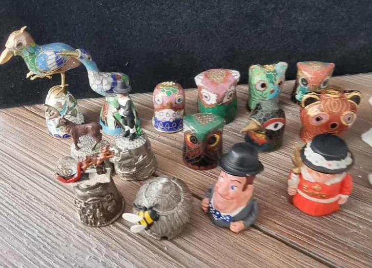 Vintage lot 15 vingerhoeden, Verzamelen, Vingerhoedjes, Zo goed als nieuw, Overige materialen, Verzenden