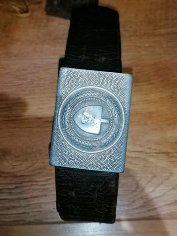 Oude koppelriem RAD  beschikbaar voor biedingen