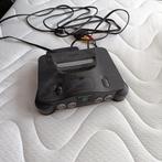 Nintendo 64 + 2 Controllers - Compleet, Spelcomputers en Games, Spelcomputers | Nintendo 64, Ophalen of Verzenden, Gebruikt, Met 2 controllers