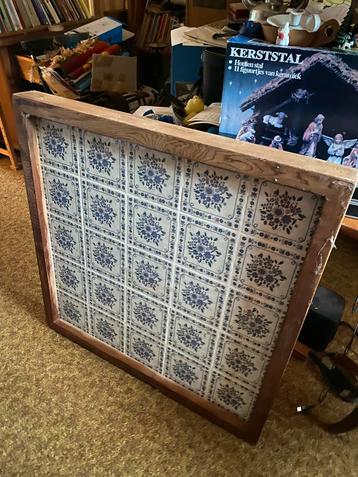 Vintage Tegeltableau met Houten Frame beschikbaar voor biedingen