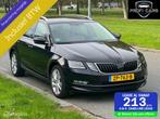 Skoda Octavia Combi 1.5 TSI Automaat BTW Navi Camera Park As, Auto's, Gebruikt, Euro 6, 150 pk, Zwart