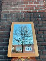 Vintage spiegeltje grenen lijst rechthoekig 1970 1980, Minder dan 50 cm, Gebruikt, Verzenden, Minder dan 100 cm