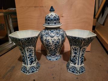Delfts Blauw Vaas Set beschikbaar voor biedingen