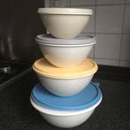 Vintage Tupperware Wonderlier kommenset #233/234/235/236, Ophalen of Verzenden, Zo goed als nieuw, Crème, Bus of Trommel