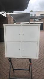 Kallax 2x2 met deuren, Ophalen of Verzenden, Zo goed als nieuw
