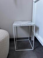 Stijlvolle Bijzettafel met Marmeren Blad, Minder dan 55 cm, Metaal of Aluminium, Vierkant, Zo goed als nieuw