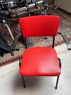 Vintage Rode Stoel met Armleuningen, Ophalen, Gebruikt, Metaal, Eén
