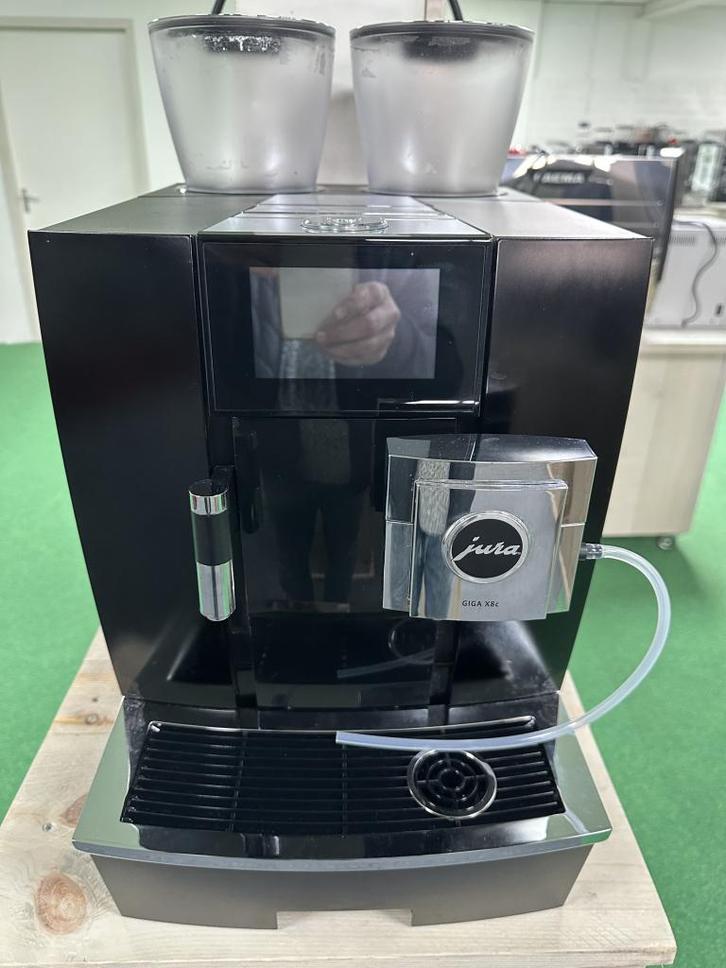 Jura GIGA X8c Touch met onderhoudsbeurt, Witgoed en Apparatuur, Koffiezetapparaten, Zo goed als nieuw, Koffiebonen, Espresso apparaat