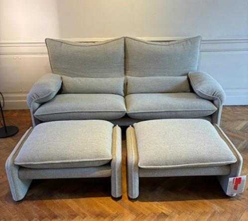 Maralunga zetel Cassina met twee voetbanken, Huis en Inrichting, Banken | Bankstellen, Nieuw, Rechte bank, Driepersoons, Minder dan 150 cm