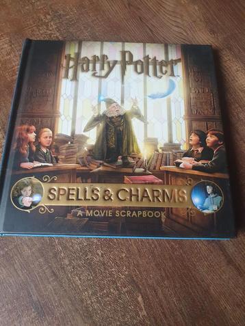 Harry Potter Spells & Charms - Movie Scrapbook beschikbaar voor biedingen