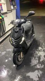 Piaggo zip 50cc 4t, Fietsen en Brommers, Scooters | Piaggio, Ophalen, Maximaal 45 km/u, Zip, Zo goed als nieuw